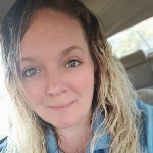 Meet your Posher, Candace